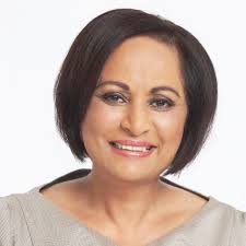 Venice Street-Portrait »Porter Service« My respect for these hard-working  people!