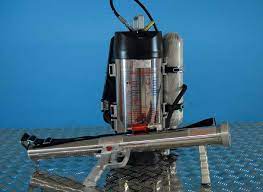 With small quantities of water, these highly effective firefighting devices are able to extinguish even lar ge fires. 13 Liter Backpack 3001 12 Ifex Technologies Gmbh