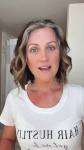 #growingoutthegray #grayinghair #grayinggracefully #grayhairtransition  #grayhair #toningshampoo