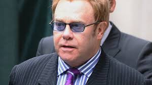 Børneporno i Elton John-samling?