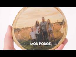 Check Out This Awesome How To Photo Transfer To Wood 4 Different Ways To Achieve This Cool Af Photo Transfer To Wood Photo Transfer Onto Wood Picture On Wood