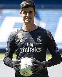 Real madrid trikot und hose 1. Thibaut Courtois Real Madrid Aktuelles Spielerprofil Fussball Sport Bild
