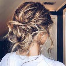 Come asciugare i capelli corti spettinati per un effetto wow! Chignon Spettinati Gli Hairstyle Messy Di Tendenza Da Provare Ora