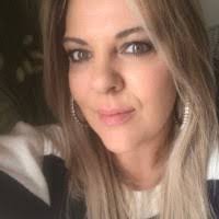 Tracy Elwell's Instagram, Twitter & Facebook