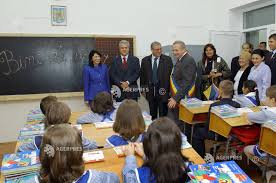 Participare Adrian Nastase Liceul Teoretic Alexandru Vlahuta Agerpres ActualizeazÄƒ Lumea