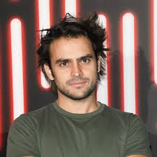 L'île au trésor, candice et jérémy ne se quittent plus. Koh Lanta Pique Par Un Insecte La Photo Choc De Jeremy Totalement Defigure Femme Actuelle Le Mag