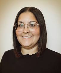 Melanie Leger's Instagram, Twitter & Facebook