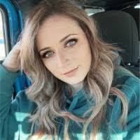 Abigail Roark's Instagram, Twitter & Facebook