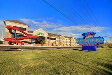 Exterior View Of 165 Waterslide Holiday Inn Express Hotels In Utah Holiday Inn West Valley City