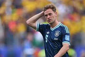 German legend calls for Joshua Kimmich to play midfield