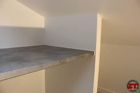 Free superbe plan de travail en granit noir zimbabwe effet cuir avec les rainures dgouttage with matiere plan de travail. Tuto Poser Un Plan De Travail Pour Creer Un Bureau