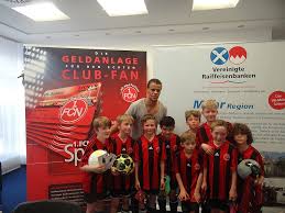 Hier können sie sich in den nachbarstädten umschauen: 1 Fc Nurnberg Vr Bank Eschenau Autogrammstunde