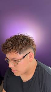 Hello good afternoon everybody ! I will be cutting hair today if anyone is  interested for a Kids haircuts/Mens haircuts ! The Information will be down  ￼in the comment section 💈💈 English/Spanish