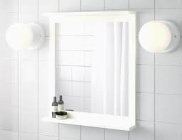 Gli specchi sono elementi cruciali, che vengono spesso proposti a costi molto importanti negli store di arredamento. Specchio Bagno Ikea Uno Sguardo Al Catalogo Arredo Bagno