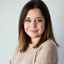 Kara Ashman's Instagram, Twitter & Facebook