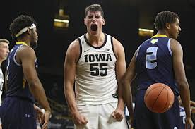 Wooden award as college basketball's best player this season. Luka Garza Unstoppable As Fifth Ranked Iowa Crushes Southern University Hawk Fanatic