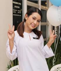 Pin By Manis On Fesyen Wanita Singapore School Fashion Zara