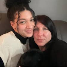 Before being diagnosed with diabetes, what were y'all symptoms?