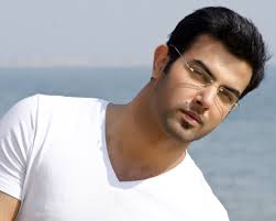 However, when richard, who rings up the jackpot winner, called hassan it led to a funny episode for the thousands of aspirants in the crowd. Noor Hassan Height Weight Age Body Measurement Wife Dob