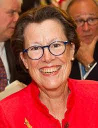 Kara Schilling's Instagram, Twitter & Facebook