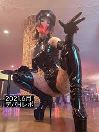 R女王様奴隷クラブ】 2021.6月デパHレポ📝 - 👠R女王様奴隷クラブ👠 (Domina R)の投稿｜ファンティア[Fantia]