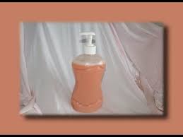 как сделать жидкое мыло в домашних условиях из обмылков Kak Sdelat Zhidkoe Mylo Svoimi Rukami Ekonomim Master Klass Youtube Mylo Poleznye Sovety Mylo Ruchnoj Raboty