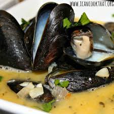 Mussels In White Wine Garlic Sauce Mussels White Wine Seafood Dishes Yummy Seafood