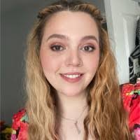 Harriett Marsh's Instagram, Twitter & Facebook