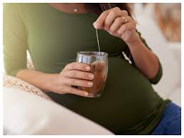 Can you drink tea and coffee while pregnant. Tea During Pregnancy Is It Safe To Drink Tea During Pregnancy Times Of India