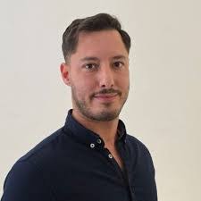 Rafael Henry's Instagram, Twitter & Facebook