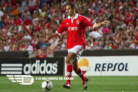 O benfica é clube mais popular de portugal, é de ricos e pobres, de brancos e negros, de muçulmanos e ciganos. Ricardo Araujo Pereira Sport Lisboa E Benfica Araujo