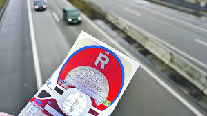 Každým rokem stoupá počet zemí, které přistupují ke zpoplatnění dálnic pomocí elektronických dálničních známek. Elektronicke Dalnicni Znamky U Sousedu Funguji Uz Roky A Kontroluji Je Kamery Novinky Cz