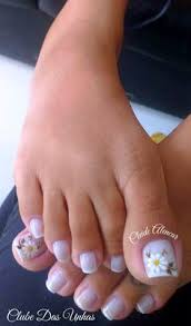 100+ diseños de uñas cortas decoradas. Flores Disenos De Pedicure Modernos Elegantes Unas