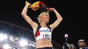 Jako druga konkurencja pentatlonu.zawodnicy skakali z ciężarkami w obu rękach, by uzyskać lepsze wyniki. Gutachten Widerlegt Stasi Vorwurfe Gegen Heike Drechsler Br24