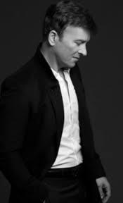 Find tony carreira tour schedule, concert details, reviews and photos. Tony Carreira O Regresso Aos Concertos Em 2021 Foeurodif Bouchara