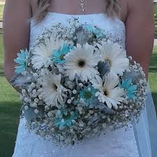 The standard gerber daisy head is between 3 to 5 inches wide. Turquoise White And Gray Bridal Bouquet Daisy Bridal Bouquet Gerber Daisy Bouquet Wedding Gerbera Daisy Wedding Bouquet