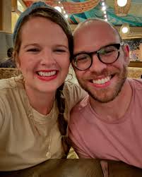 Kristen Lamm, Travel Agent