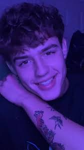 Caleb Frazier's Instagram, Twitter & Facebook