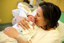 L'accouchement est l'action de mettre un enfant au monde. Accouchement Par Voie Basse Cesarienne Reseau Perinat Centre Val De Loire