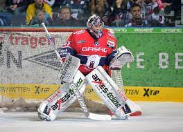 Das teilte der achtmalige deutsche meister am donnerstag (19.03.2020) mit. Mathias Niederberger Ein Jahr An Deg Ausgeliehen Dafur Kommt Marvin Cupper Aus Nordamerika Zuruck Eishockey News
