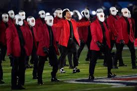 For the super bowl lv halftime performance the heartless singer gave a stellar medley of his hit songs including can't feel my face, starboy and blinding lights among others. U7avvema3ifqsm