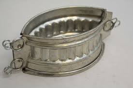 Vintage Game Pie Mould Oval Pate Terrine 5 3 8 Inches Etsy Pie Mold Vintage Games Vintage