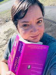 Since the weather has been so nice. My new favorite place to read is  outside by my little patio table. Show me your special reading spot.  #happyreading #mondayvibes #bookhappy #booktroverts