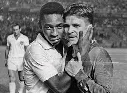Puskás anikó és elisabeth damborena puskás beszél puskás ferencről. Ferenc Puskas Panchopuskas10 Twitter