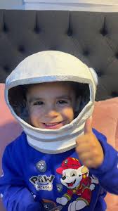 Cómo hacer un casco de astronauta fácil para niños