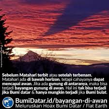 Kita biasa mendengar mengenai matahari akan terbit dari barat di saat dunia sampai ke penghujungnya. Matahari Terbit Terbenam Laman 2 Bumidatar Id
