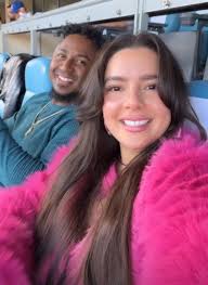 Ozzie and Andreia Albies game 2 . Via Andreia IG.