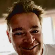 Who is the subject of Carly Simon's song You're So Vain?