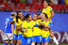 Atletas da seleção brasileira feminina se dividiram entre o campo 1 e o centro de excelência da granja comary, em teresópolis (rj). Amistoso Da Selecao Brasileira Feminino