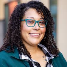 Deb Martinez's Instagram, Twitter & Facebook